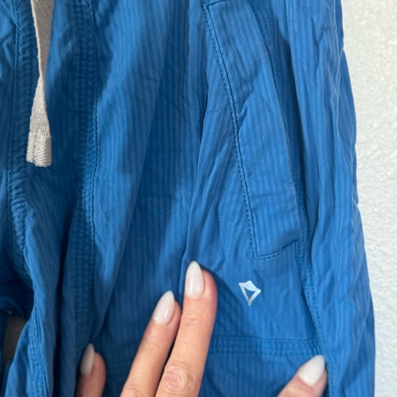 Ivivva By Lululemon Live To Move Blue Pants Dance Studio Size 8 - Picture 2 of 8